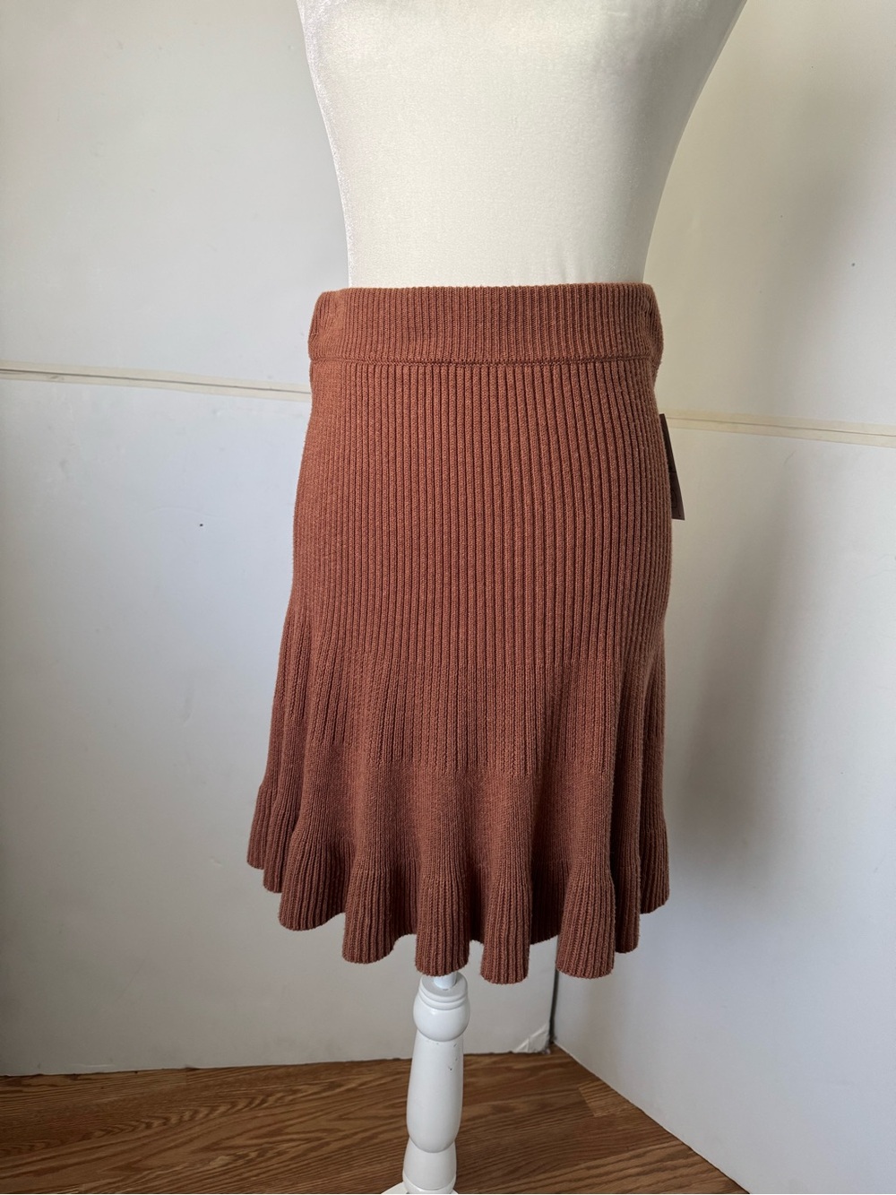 Free People Ribbed Fluted-Hem Skirt - cocoa